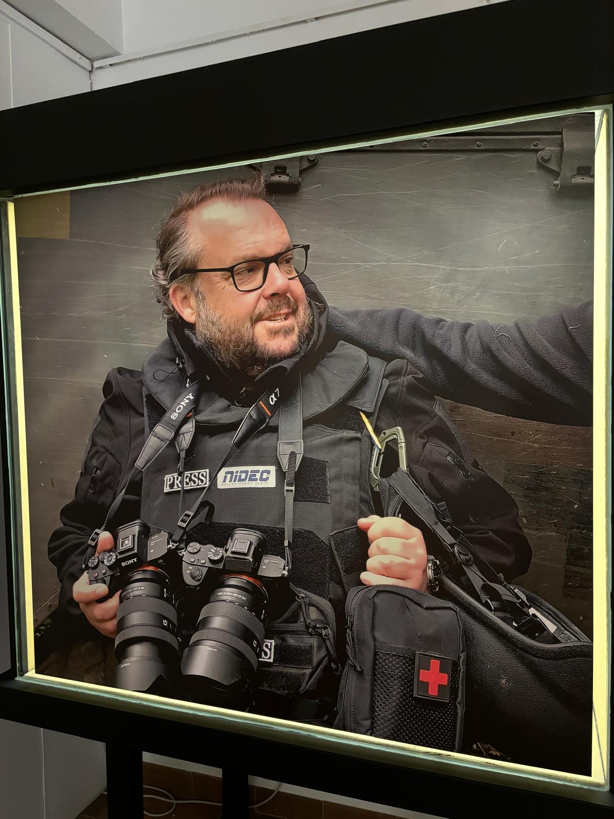 Vista exposición: UCRANIA, la guerra de los civiles. Luis de Vega.